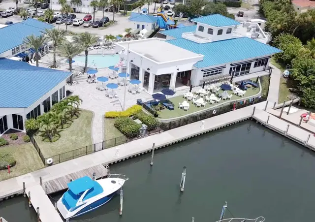 Yacht Club – Melbourne fl