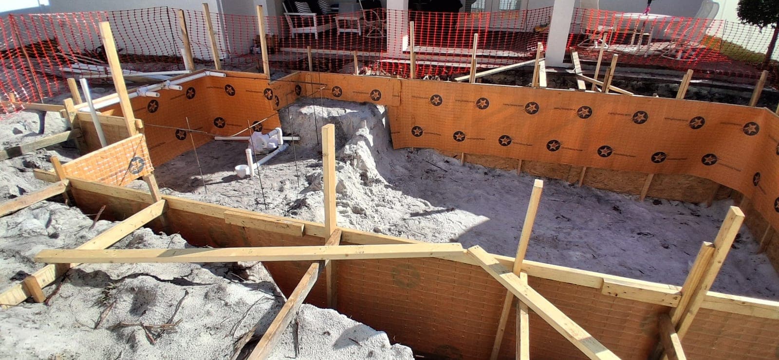 Taking Shape — East Kings Way Residence pool build